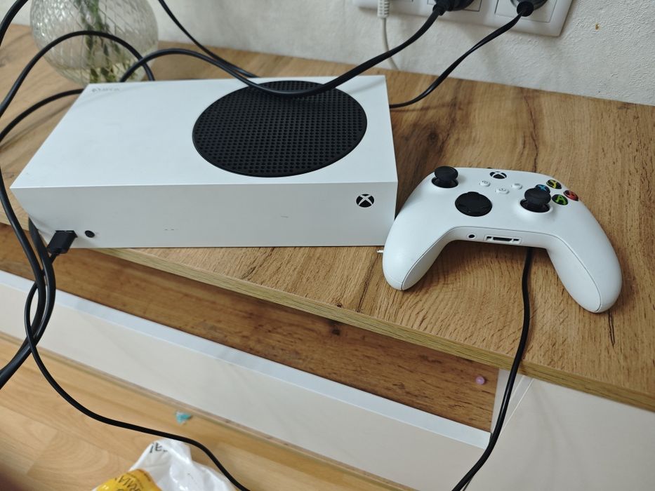 Продам xbox series s или обмен