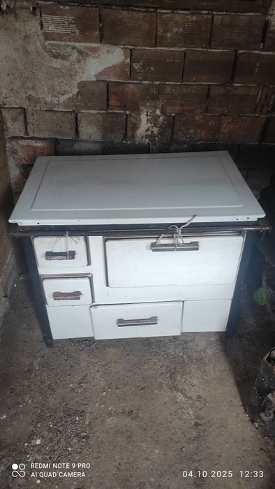 Сръбска готварска печка на дърва