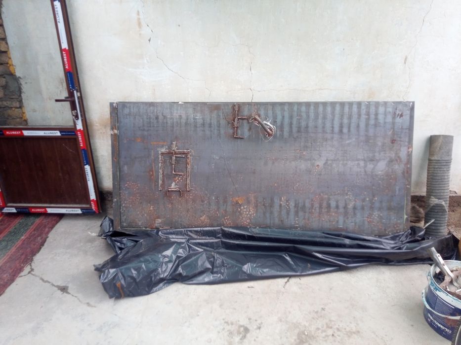 Дверь железная новая