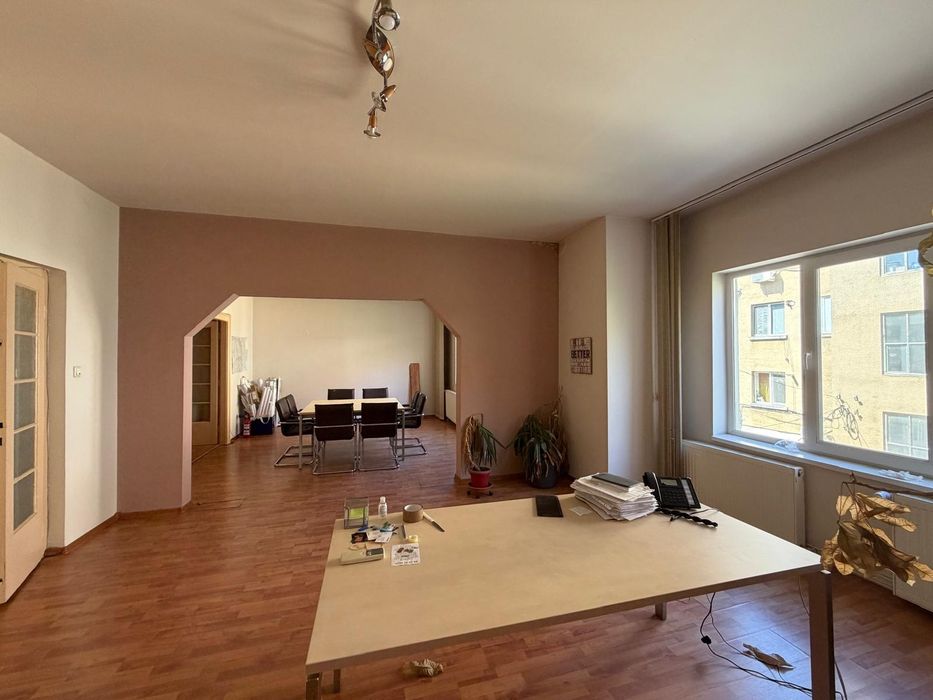 Proprietar spațiu  ultracentral 130 mp