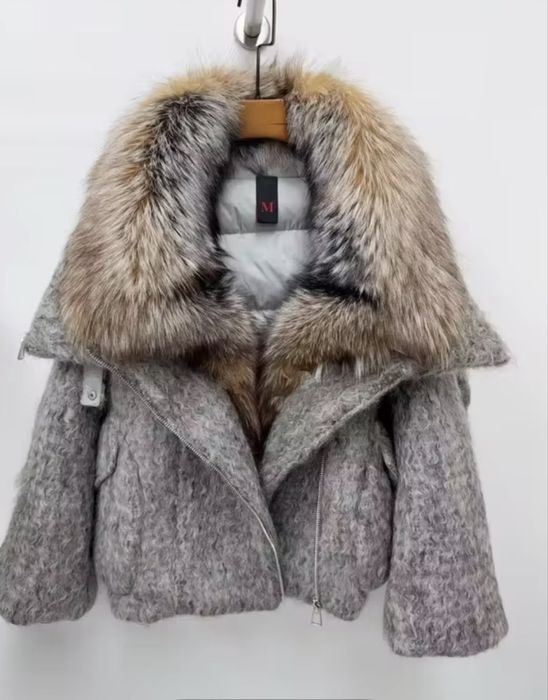 Късо палто с естествен косъм