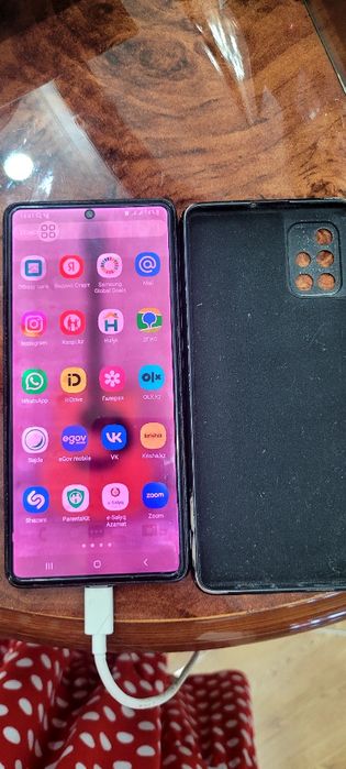 Продам смартфон Samsung A71!