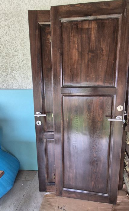 Vând 5 uși frasin