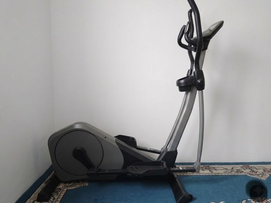 Элептический тренажёр