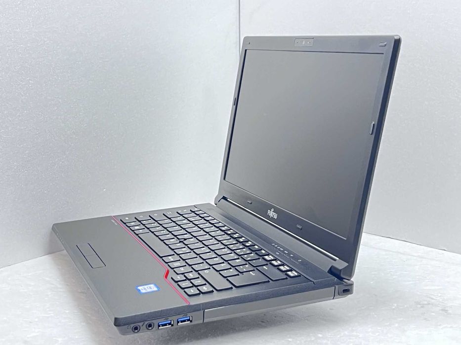 Реновиран лаптоп Fujitsu LIFEBOOK E546 14" i3-6100U 8GB 130GB