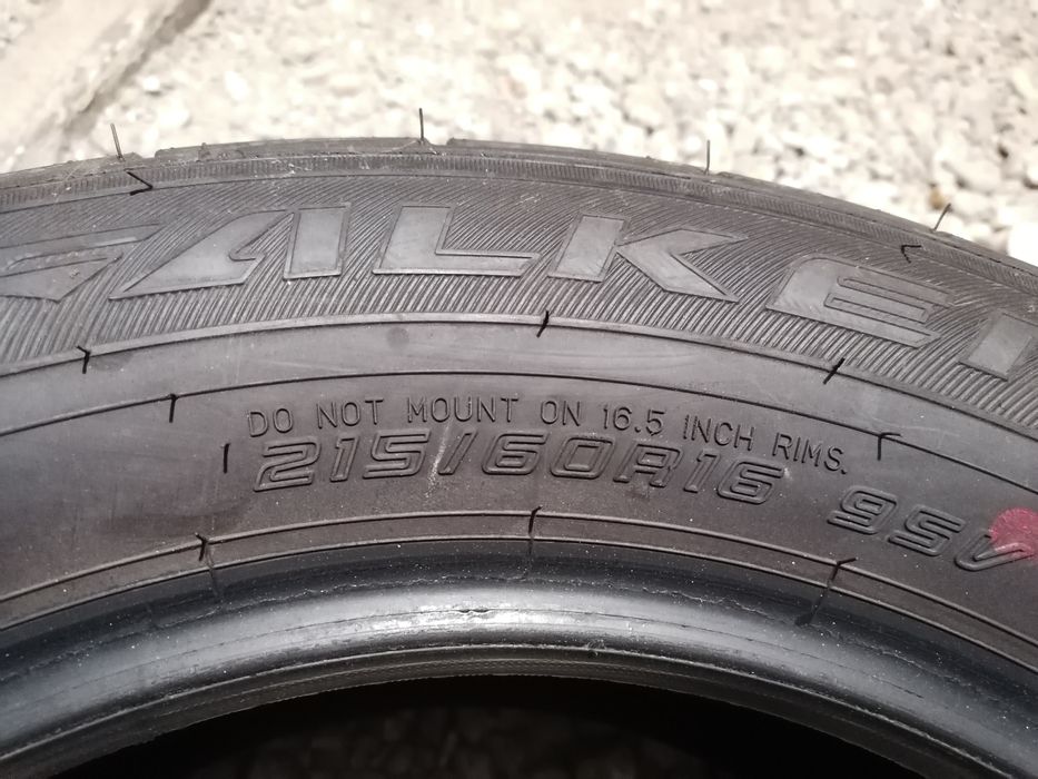 Vând Cauciucuri falken 215 60 16 vară 2 bucăți