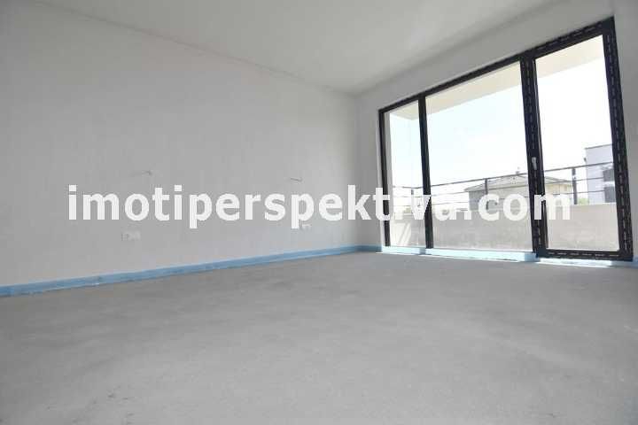 реф.19385 Чисто нова къща с две паркоместа-Коматевско шосе!