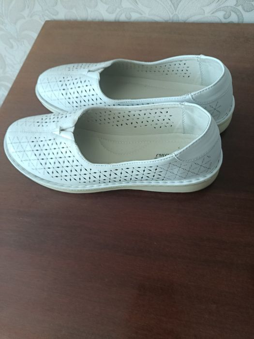 Продам новые туфли.