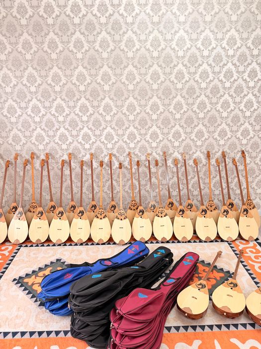 Домбыра сатылады