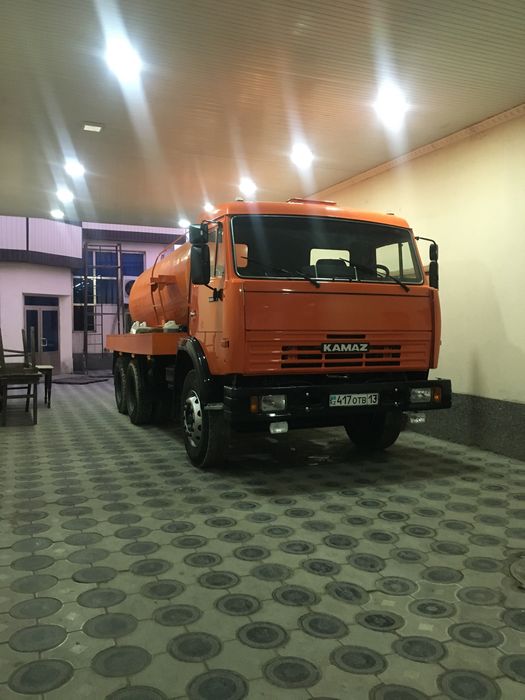 Ассенизатор Водовоз