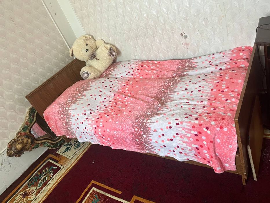 Продам старые мебели в комплекте