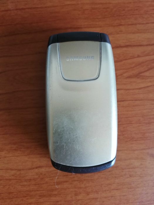 Samsung SGH-C270 телефон с капаче