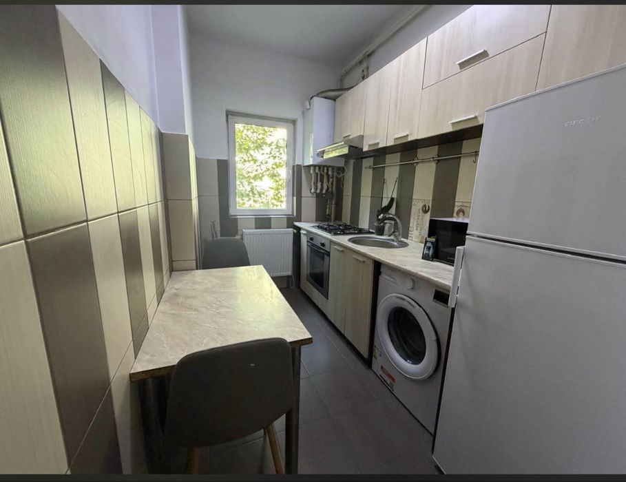 Apartament 2 camere de inchiriat