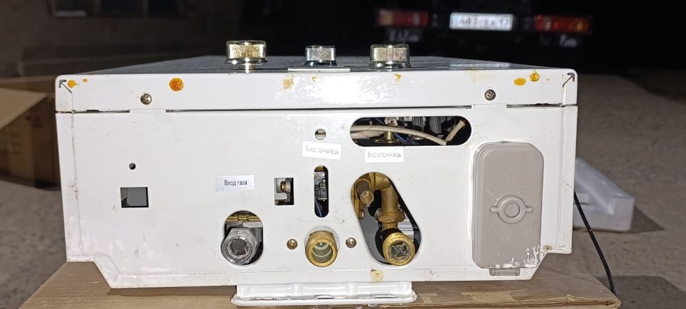 Продам два газовых водонагревателя