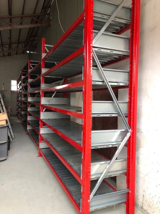 Vând rafturi metalice profesionale reglabile la lichidare stoc