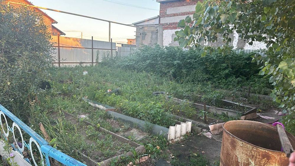 благоустроенный дом с участком