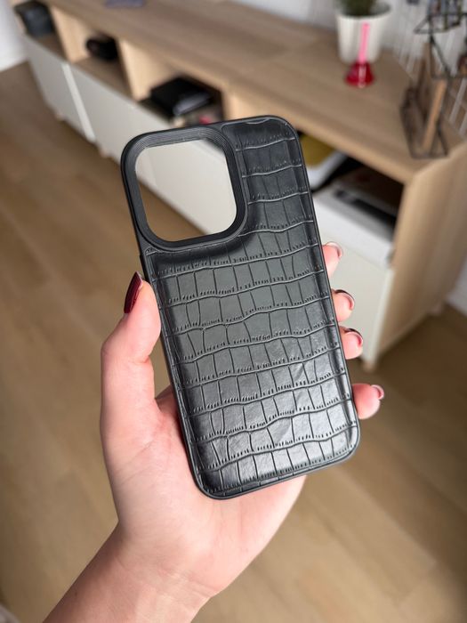 Husă iPhone 13 Pro, neagră, imitație piele