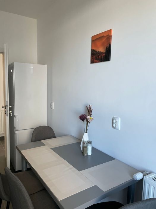 Apartament 3 camere de inchiriat