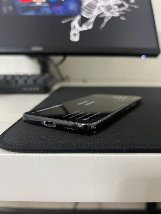 Продам Samsung s22