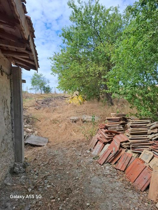 Продавам Къща  на 27 километра от варна