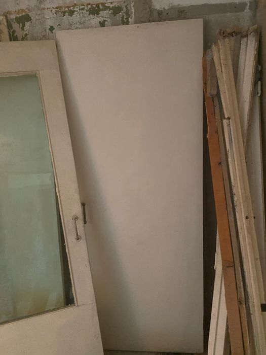 Старые двери межкомнатные