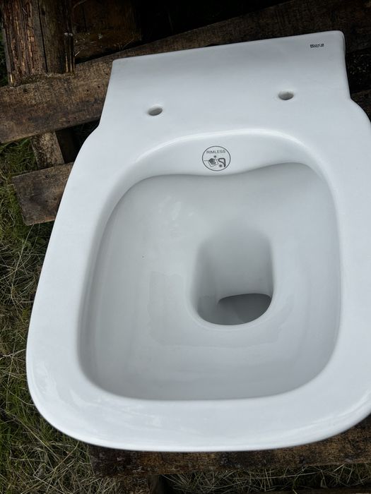 Cada si WC suspendat