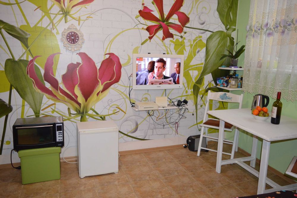 Дава се под наем Едностаен апартамент в Варна, Бриз - 24 кв.м за 298.86 € - Снимка #2