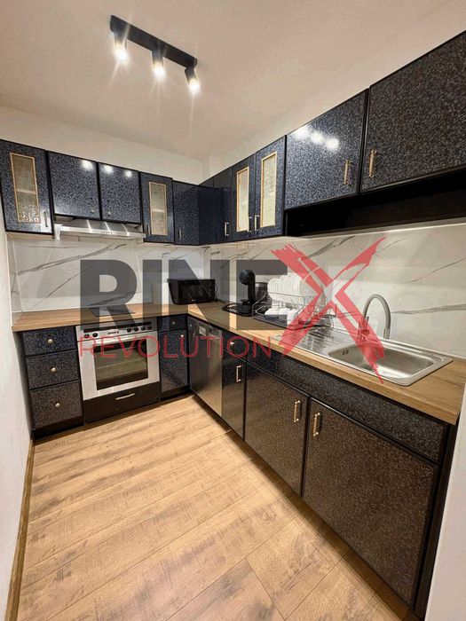 Дава се под наем Тристаен апартамент в Пловдив, Кършияка - 120 кв.м за 750 € - Снимка #10