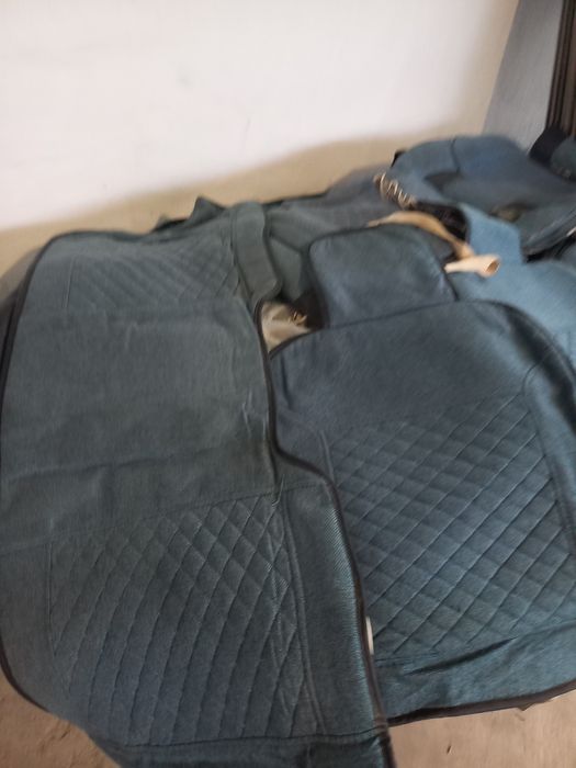 Чехлы на авто продам