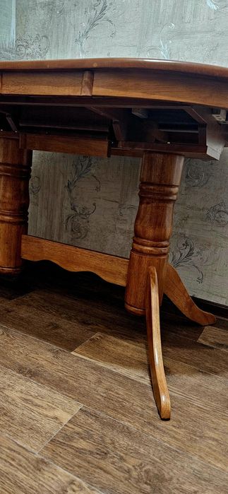 Кухонный стол. Стол+стулья