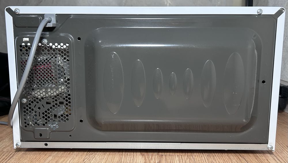 микроволновая печь с кронштейном