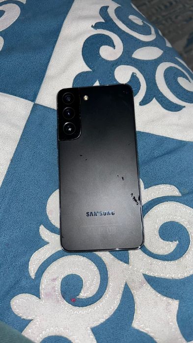 Продаю самсунг с22