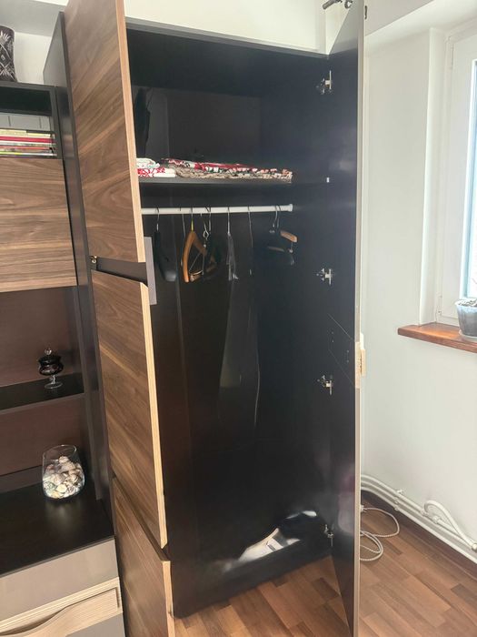 Vand Mobilier Sufragerie