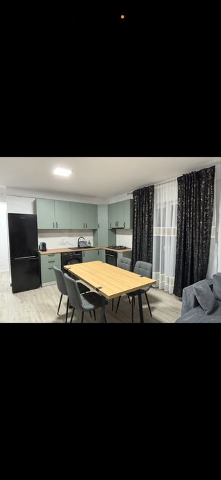 Inchiriez apartament in regim hotelier