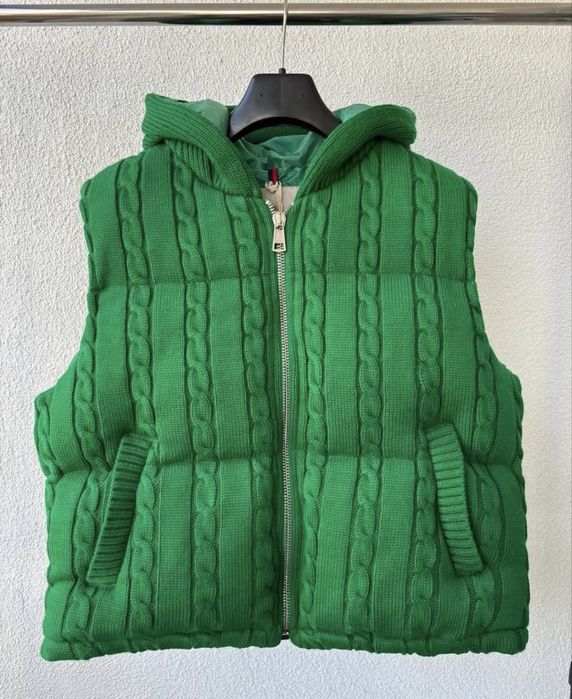 Дамски елек moncler топ модел