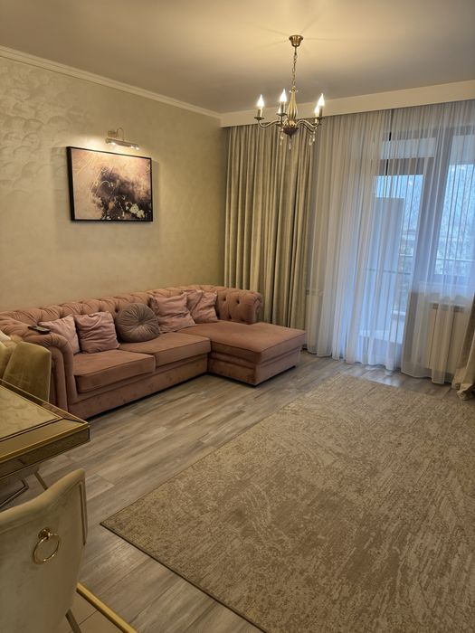 Ocazie Tomis plus 3 camere etajul 2 Loc de Parcare