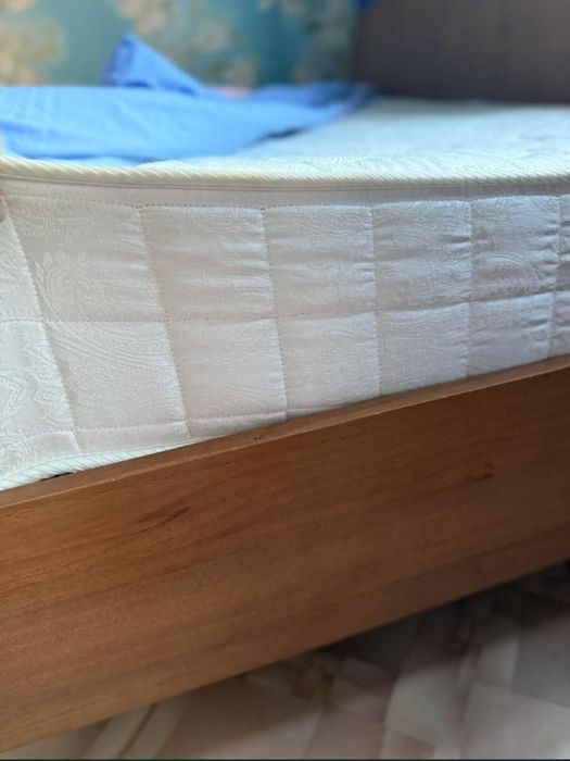 Продам кровать в идиальном состояние