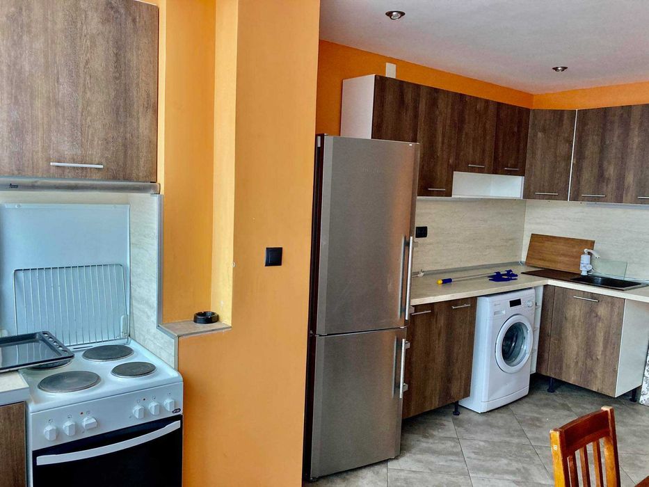 Дава се под наем Двустаен апартамент в Бургас, Възраждане - 80 кв.м за 225 € - Снимка #5