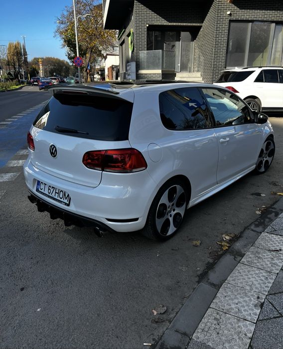 VOLKSWAGEN Golf 2010 — imagine 2