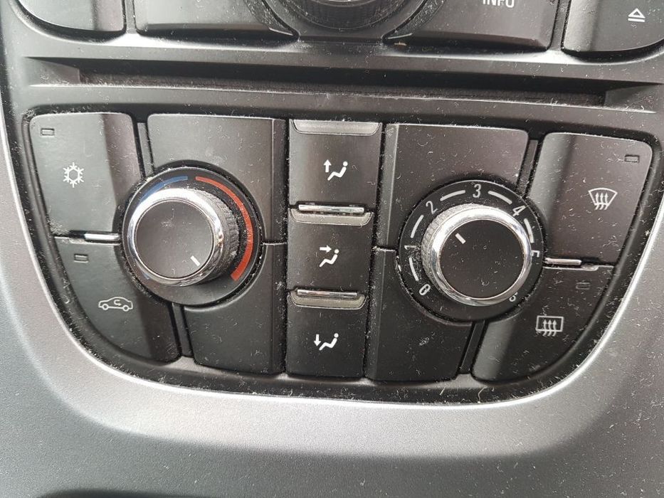Panou / Modul / Comanda AC / Clima / Climatronic Opel Astra J 2009-2015