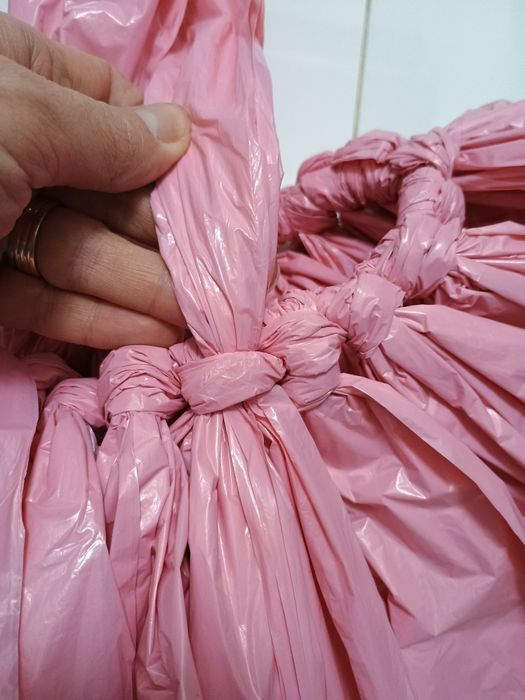 Rochie din materiale reciclabile