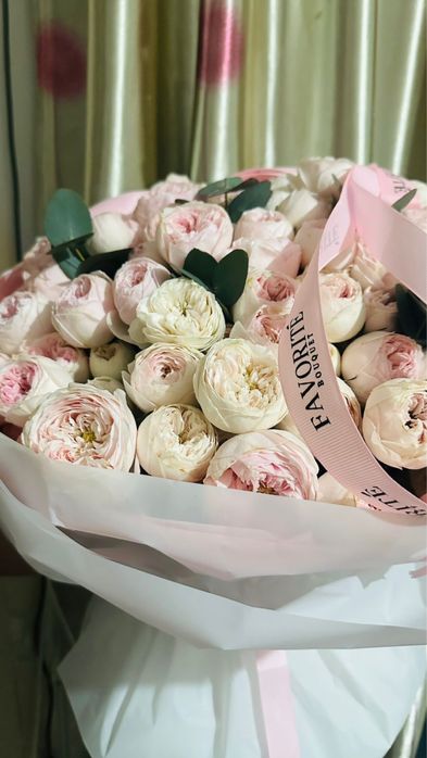 Цветы свежие продам.