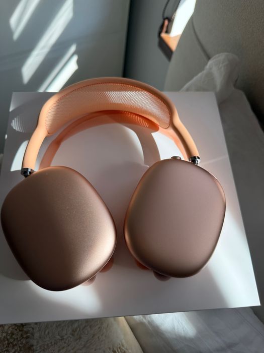 AirPods Max слушалки