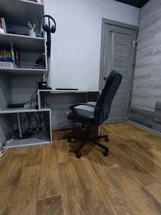 Продам двух комнатную квартиру