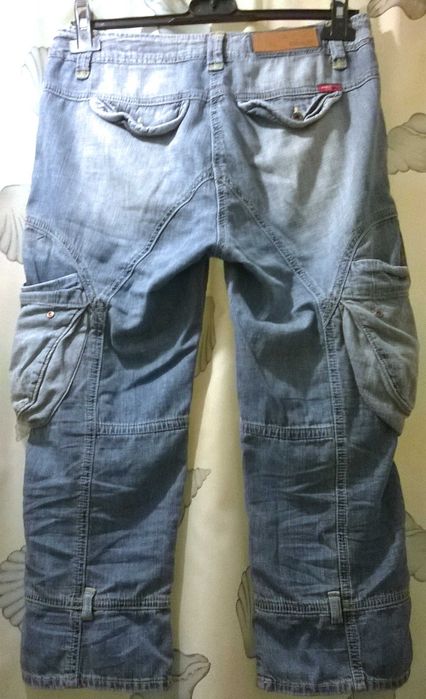 Blugi subtiri Only Jeans UNISEX 3/4 cu multe buzunare, tur putin lasat