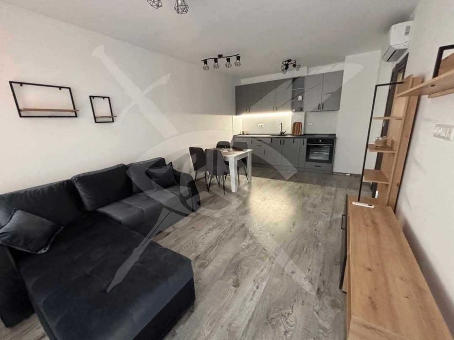 Дава се под наем Двустаен апартамент в Варна, Младост 1 - 65 кв.м за 650 € - Снимка #1