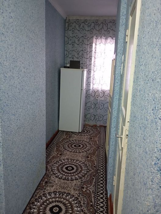 Срочна 1хонали квартира сотилади