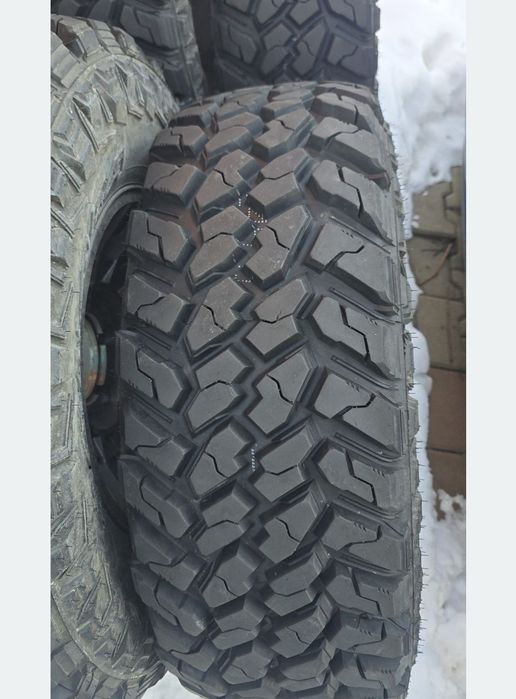 Vând jante r17 cu cauciucuri off road (all season)