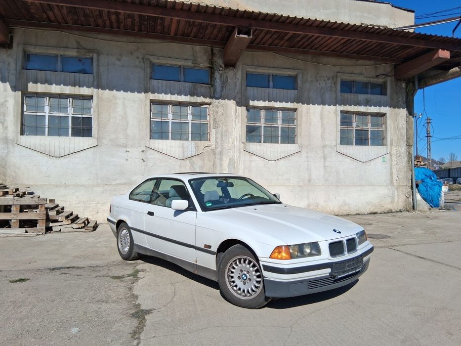 BMW 318 is Coupe