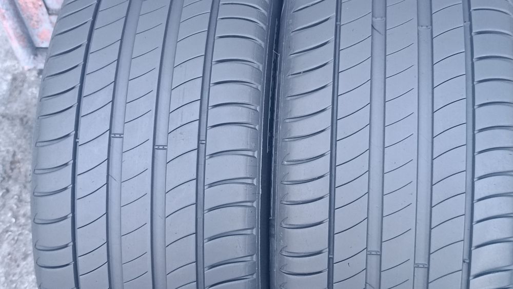 235/45/17 Michelin